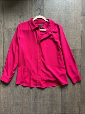 Hot pink button up blouse size M